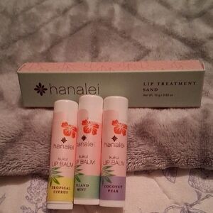 HANALEI HAWAIIAN Kukui Lip Balm Set AND lip Treatment